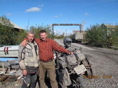 В Хандыге встретил мотоциклистов из offroadpeople.ru